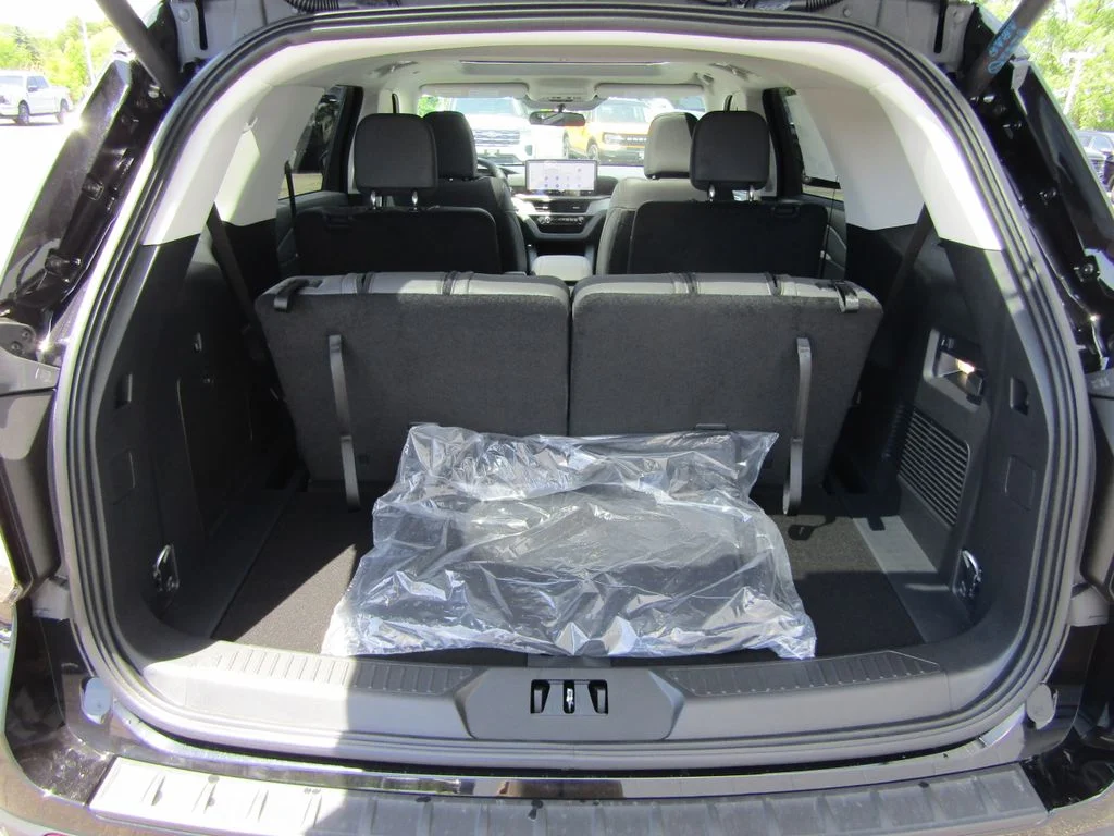 New 2026 Agate Black Metallic Ford Active image 20