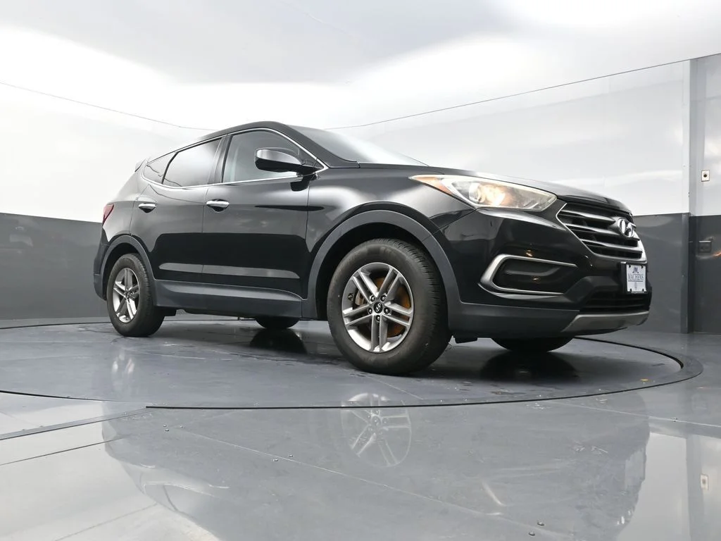 Used 2017 Black Hyundai 2.4 Base image 21