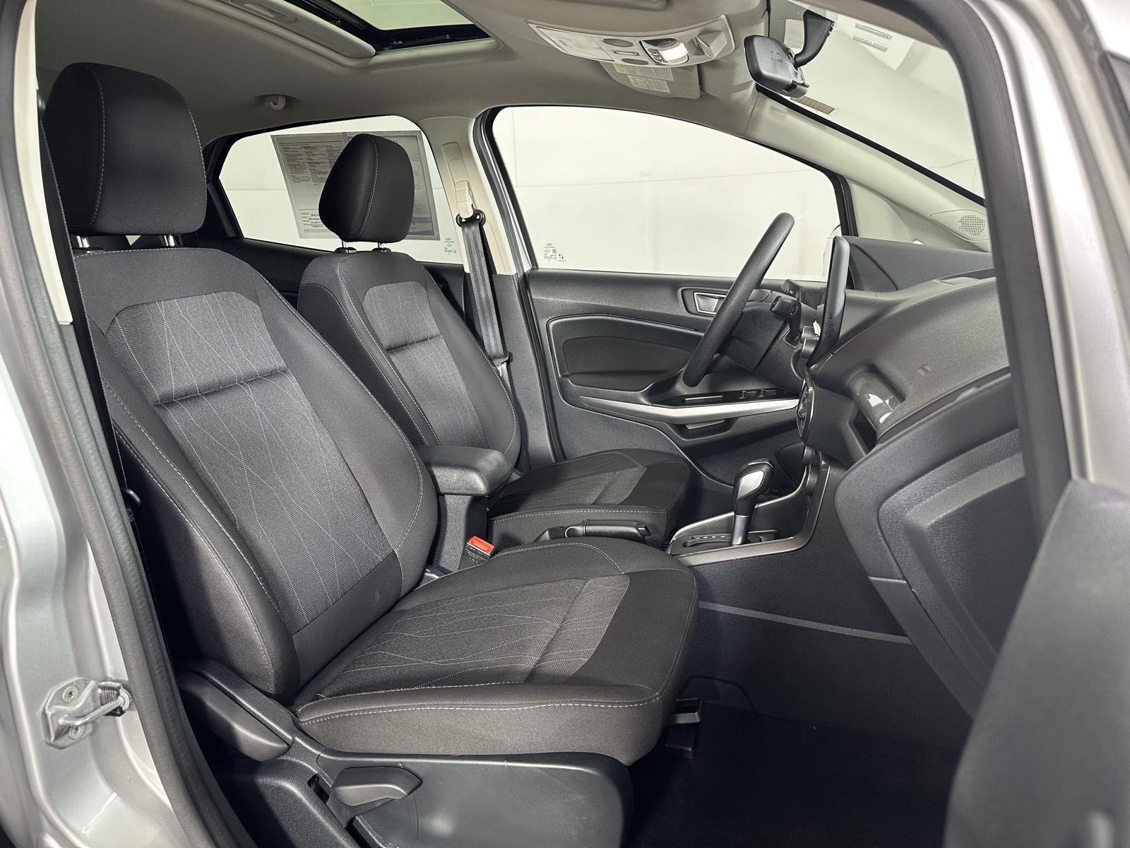 Used 2022 Moondust Silver Ford SE image 27