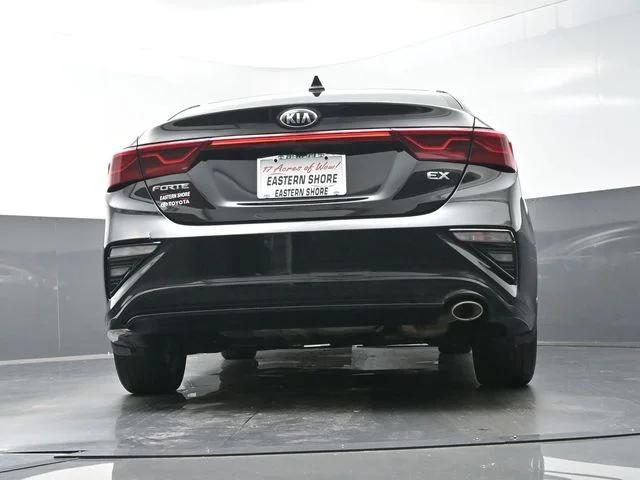 Used 2021 Black Kia EX image 48