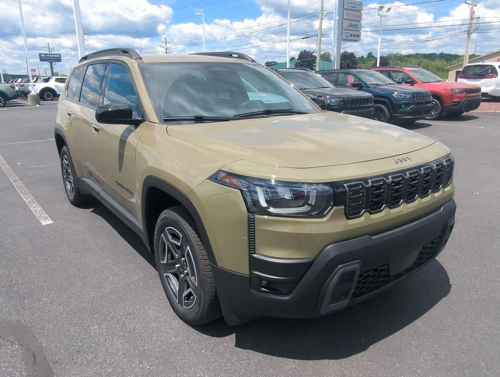 New 2026 41 Exterior Paint Jeep Laredo image 2