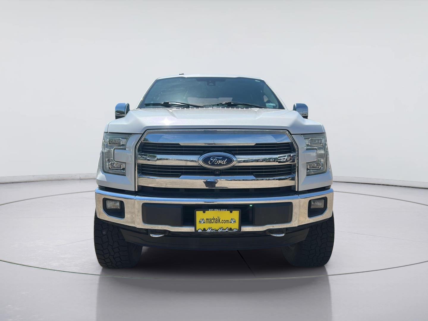 Used 2016 White Platinum Metallic Tri-Coat Ford Lariat image 2