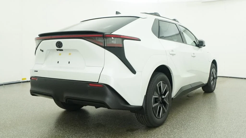 New 2026 Wind Chill Pearl Toyota XLE image 53