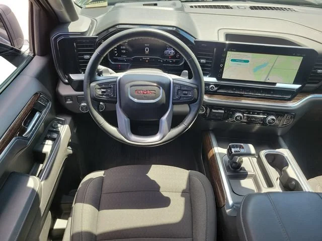Used 2025 Onyx Black GMC Elevation image 30