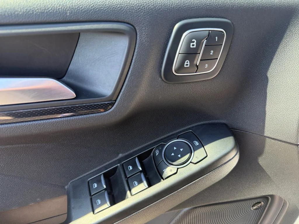 Used 2024 Gray Ford ST-Line Elite image 30