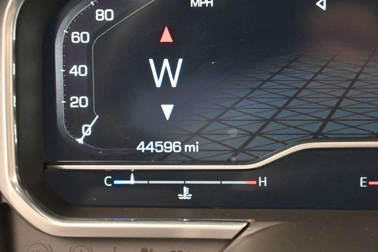 Used 2024 Onyx Black GMC Denali Ultimate image 21