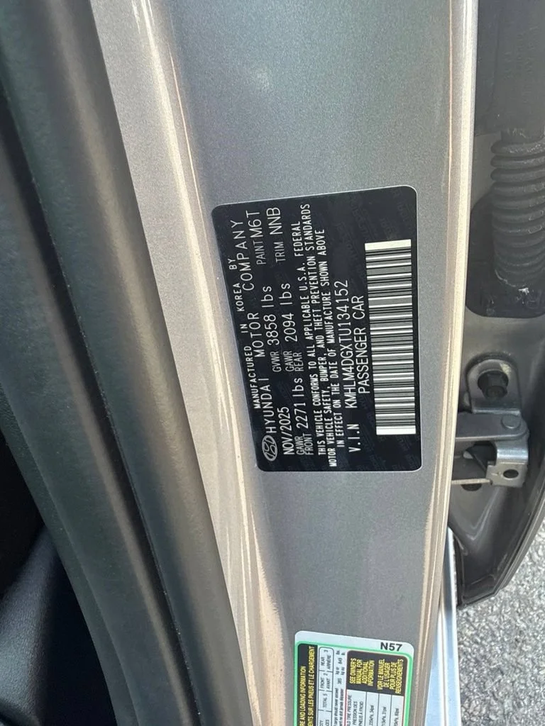 Used 2026 Silver Hyundai SEL Sport image 28