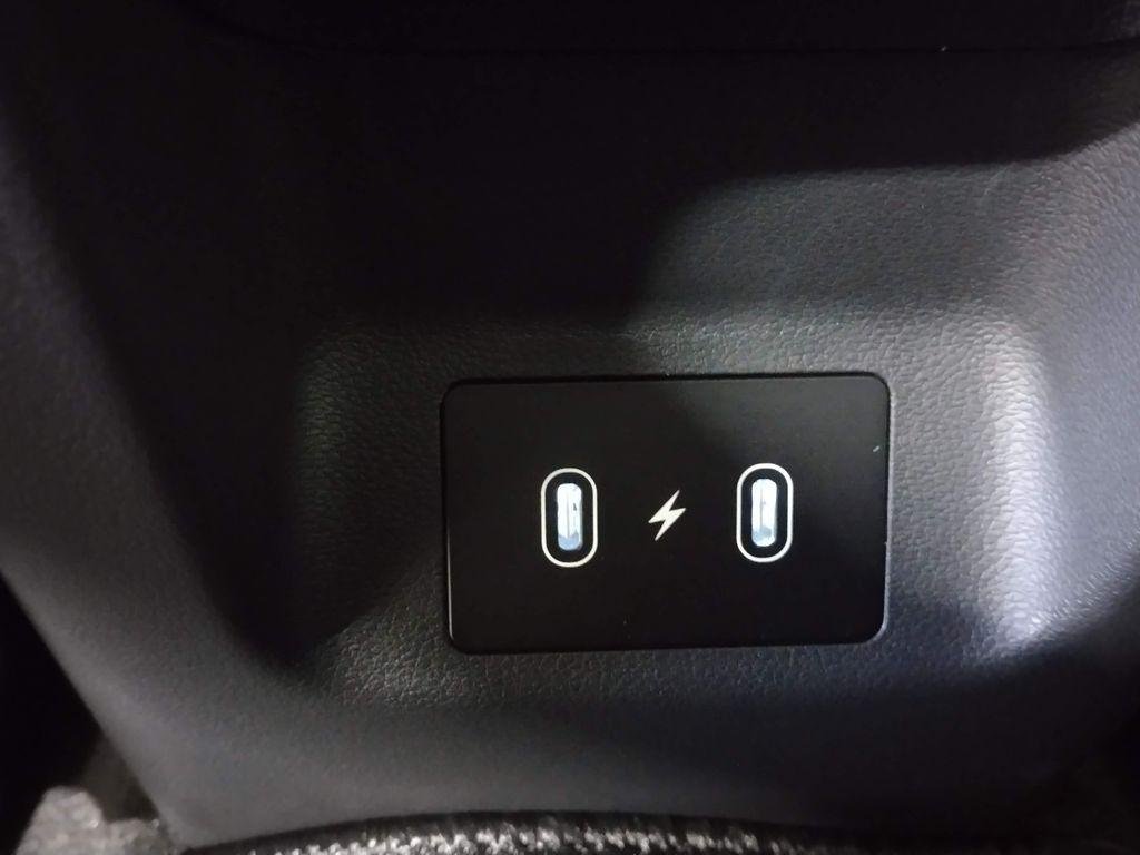 New 2026 White Pearl Hyundai Blue SE image 35