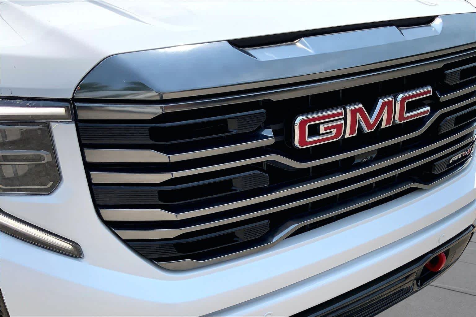 Used 2024 Summit White GMC AT4 image 30