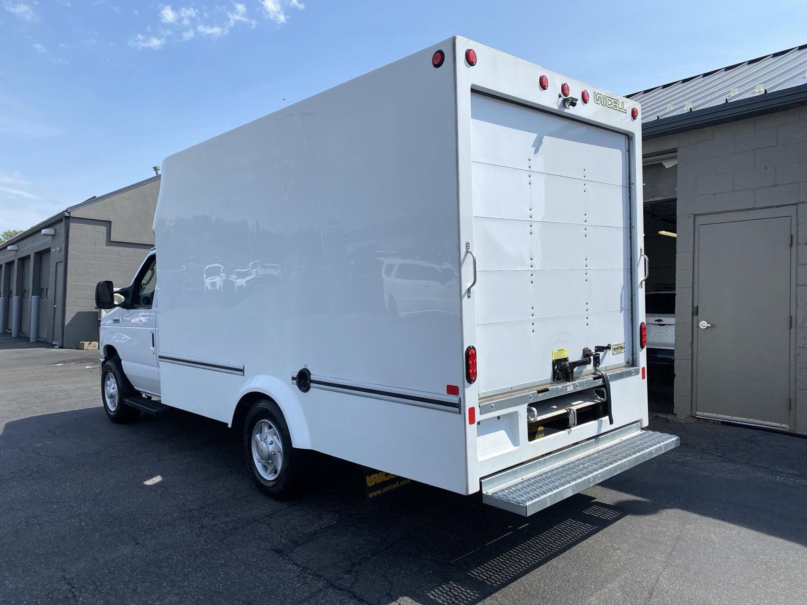 Used 2025 Wh Ford  image 5