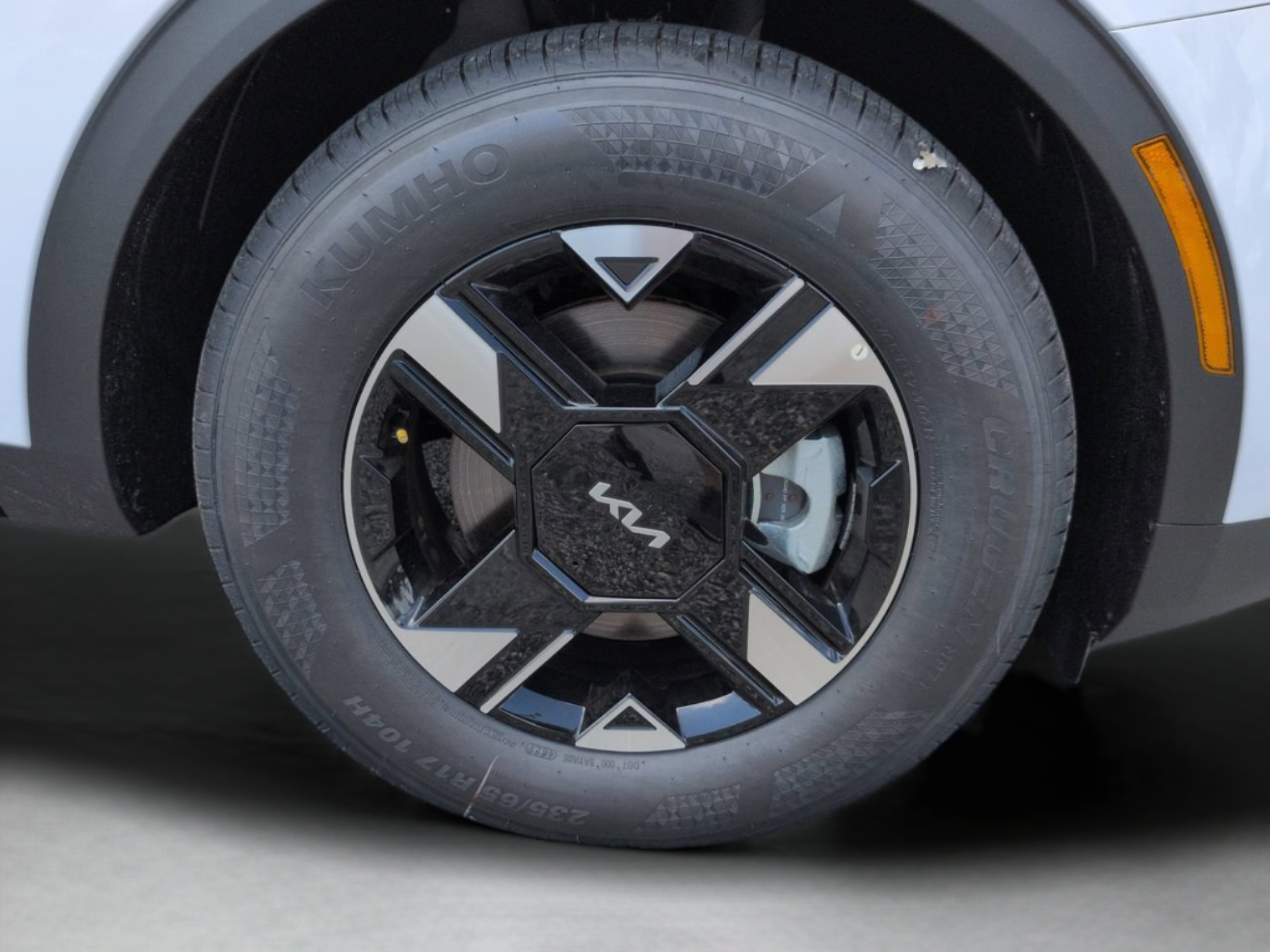 New 2026 Glacial White Kia LX image 13