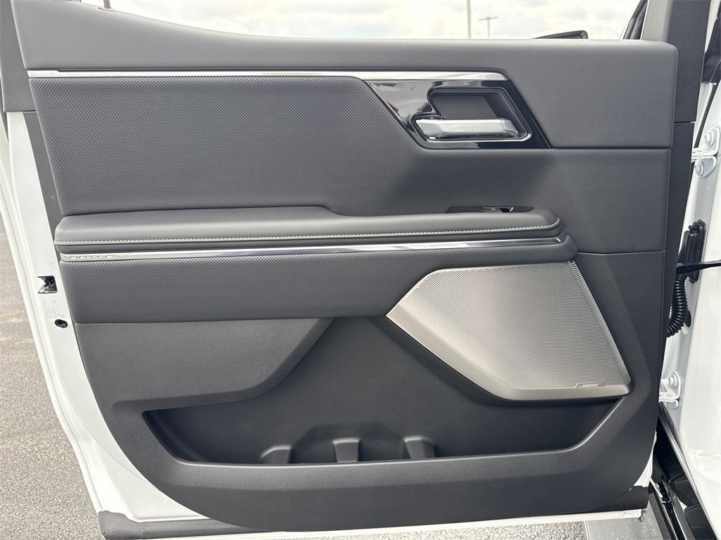 2025 GMC SIERRA - Image 32