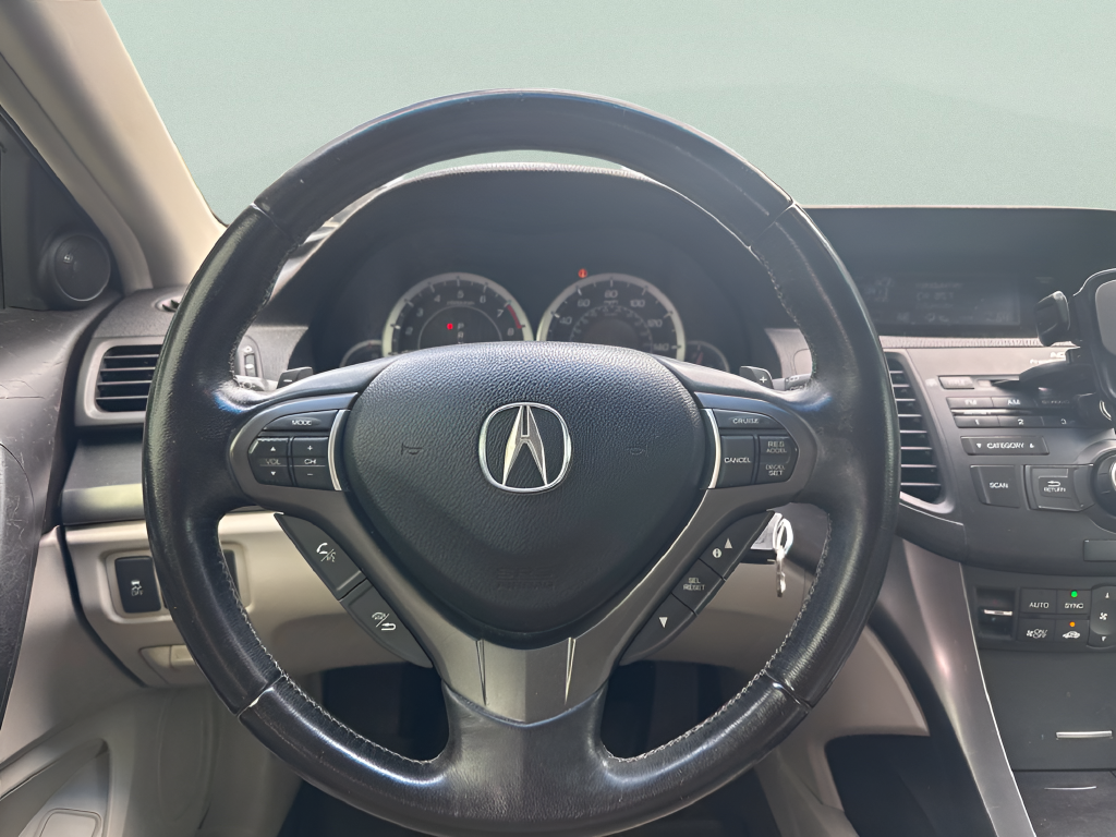 Used 2012 White Acura 2.4 image 30