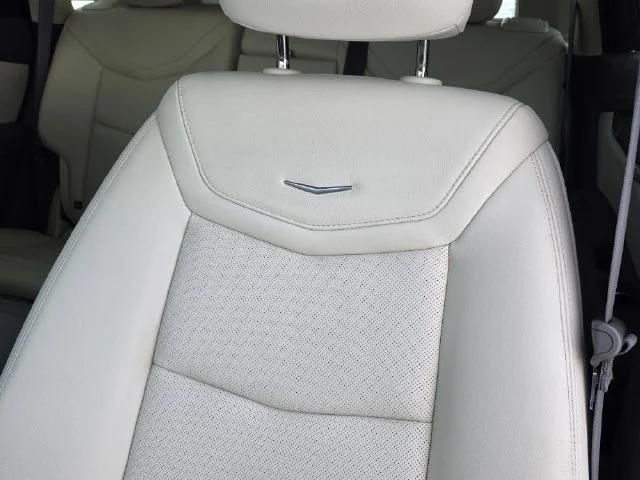 Used 2024 Crystal White Tri-Coat Cadillac Premium Luxury image 15