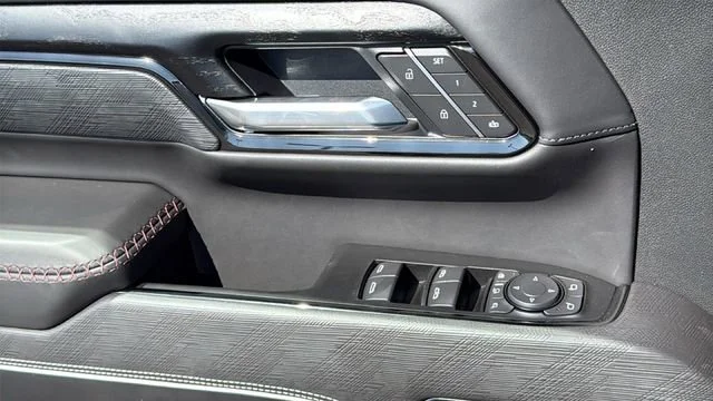 New 2026 Sterling Metallic GMC AT4X image 22