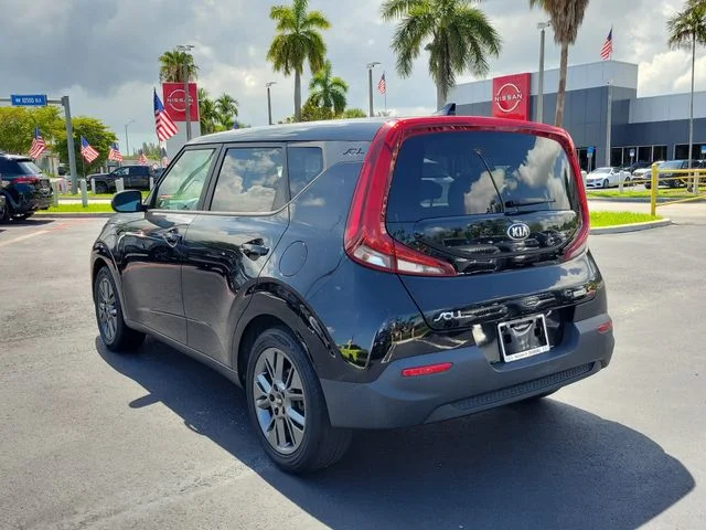 Used 2021 Black Kia S image 6
