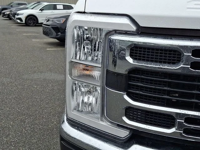 Used 2024 White Ford XLT image 9