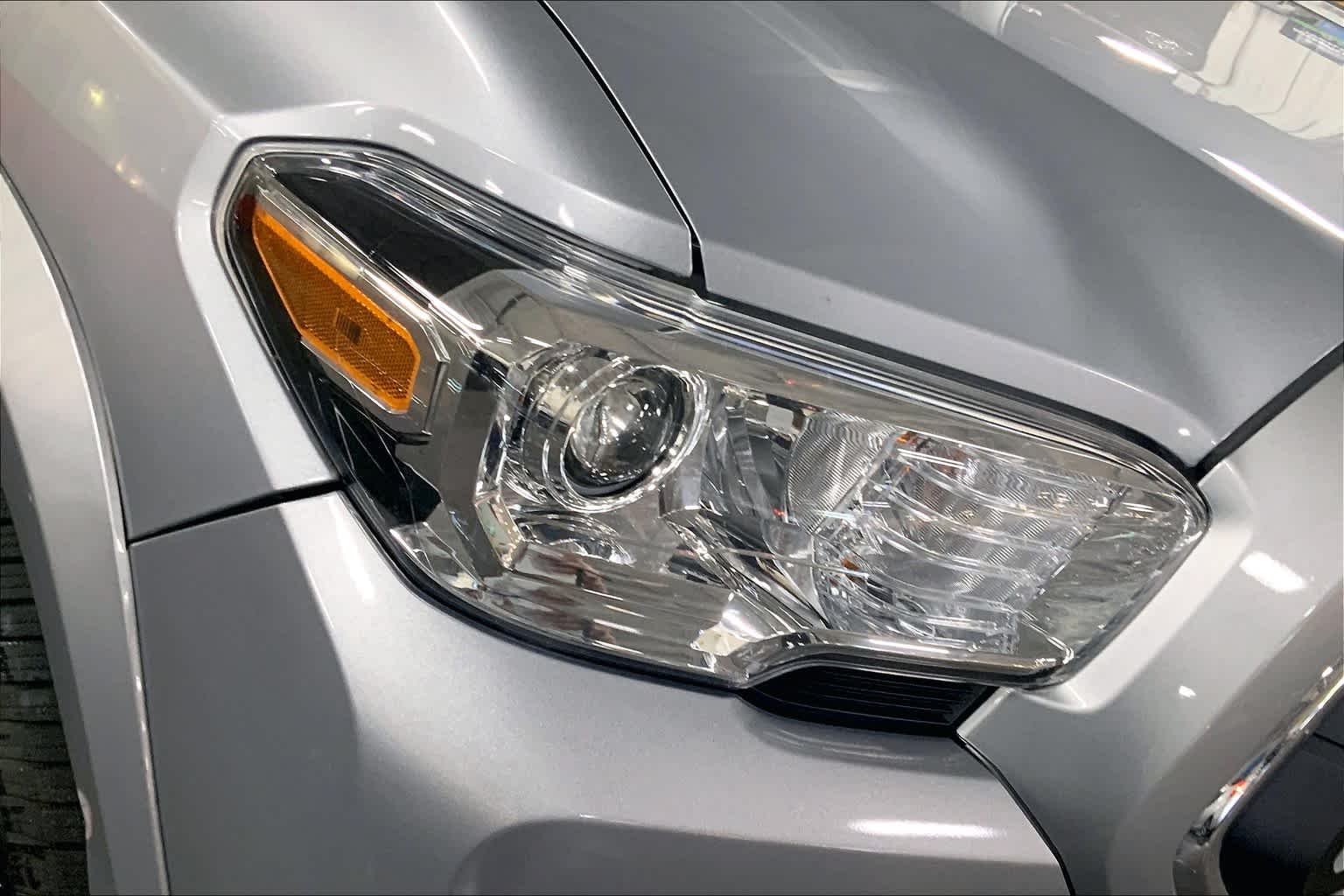 Used 2021 Silver Sky Metallic Toyota SR5 image 28