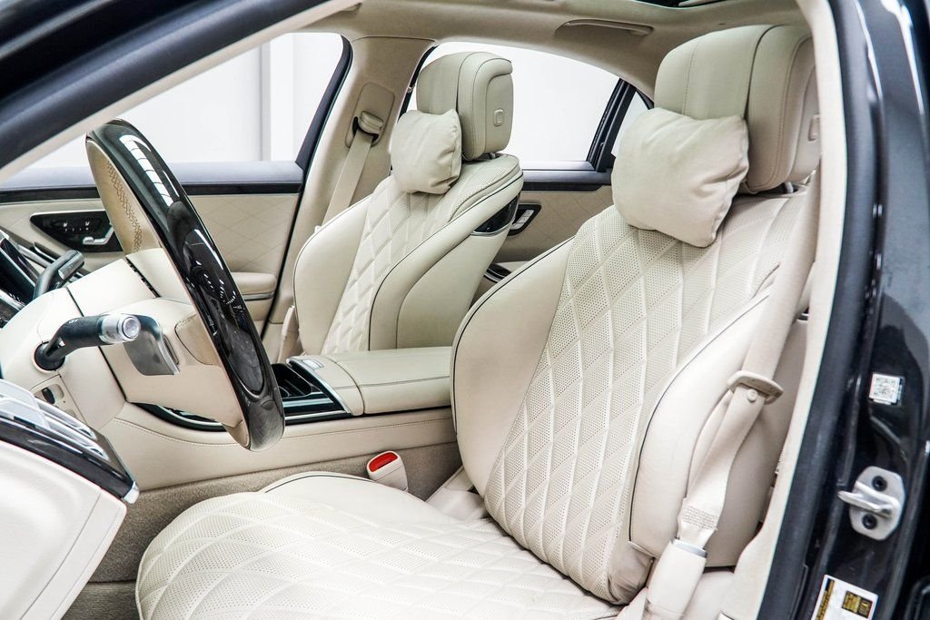 Used 2023 Gray Mercedes-Benz S 580 image 37