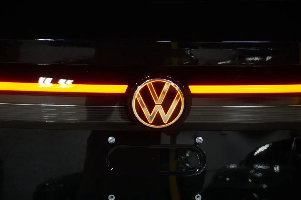 New 2026 Deep Black Volkswagen 1.5T SE Black image 30