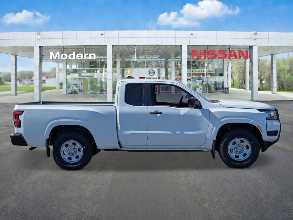 New 2026 Glacier White Nissan S image 6