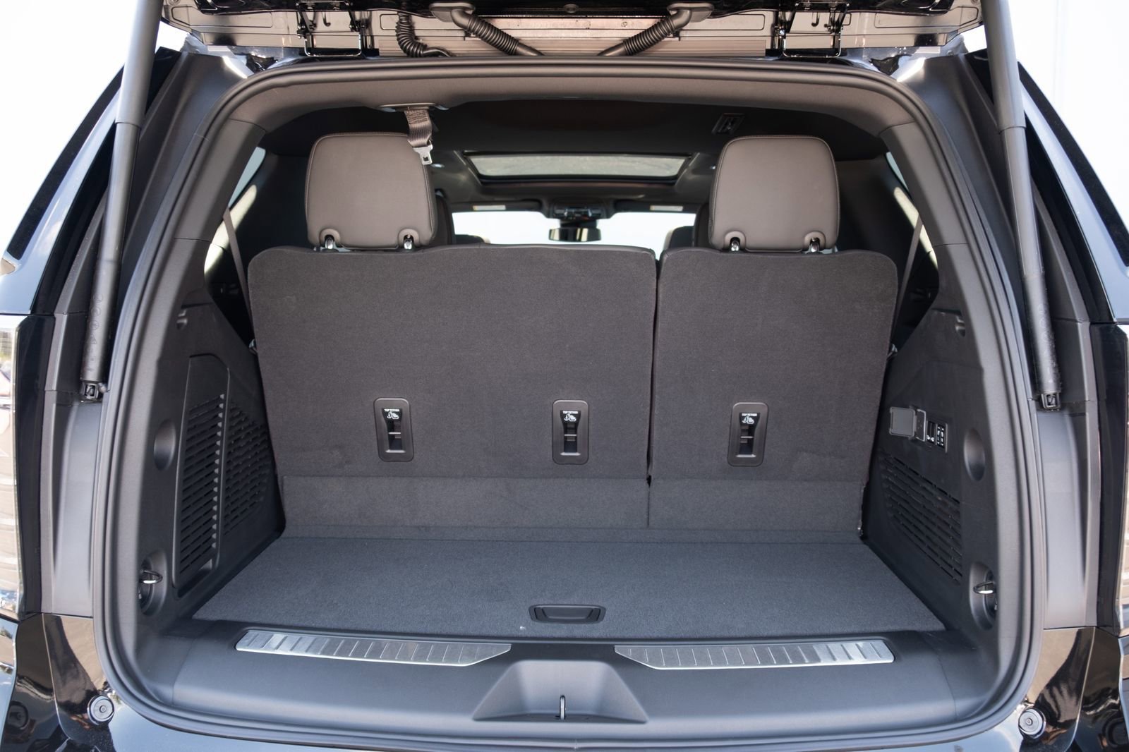 2026 Chevrolet Tahoe RST - Photo 28