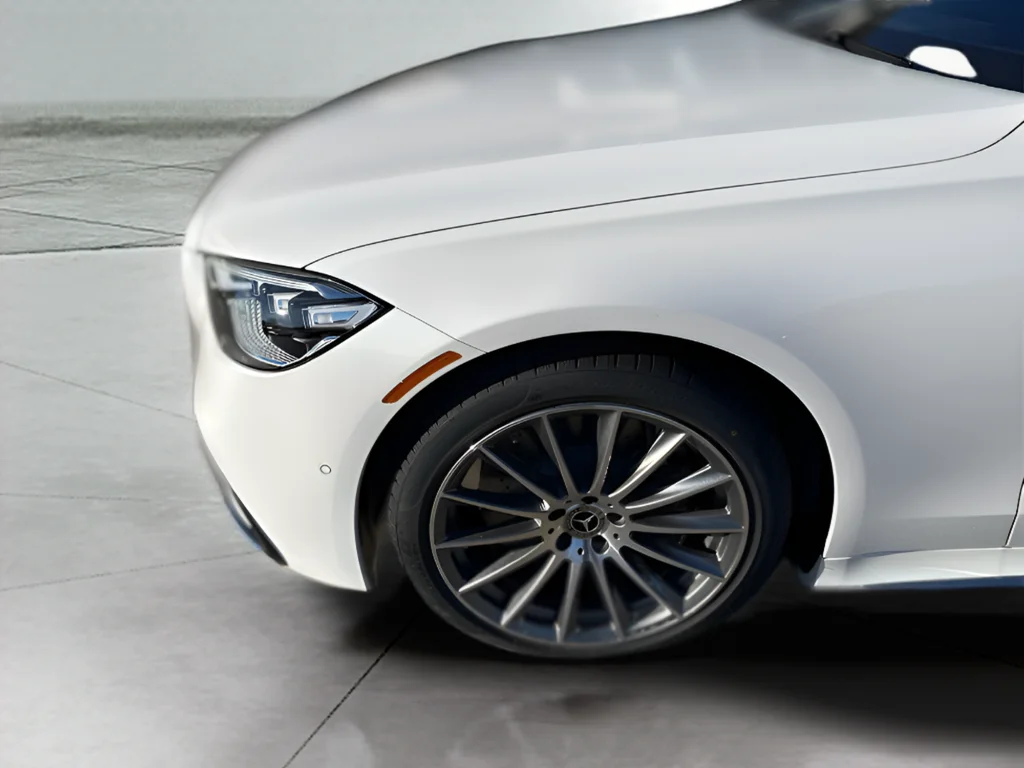 New 2026 MANUFAKTUR Moonlight White Metallic Mercedes-Benz S 580 image 10