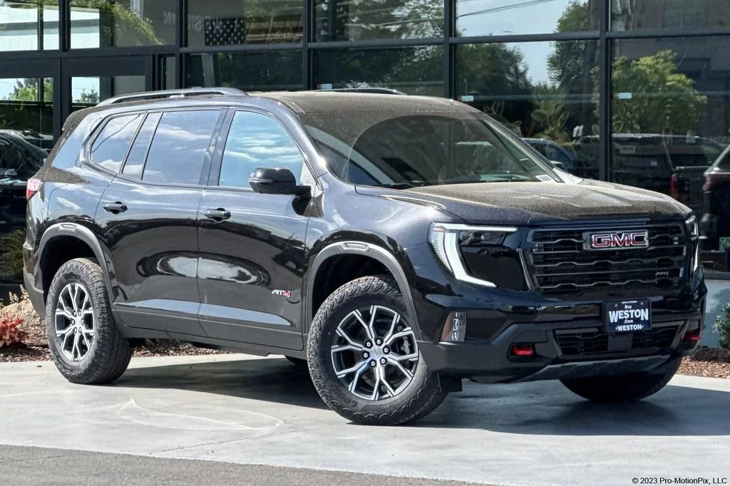 2026 GMC Acadia AT4 AWD's photo