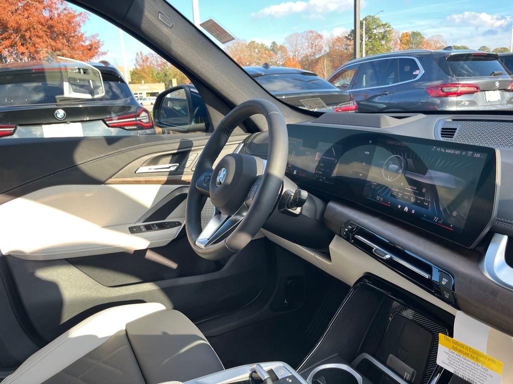 Used 2026 Blue BMW xDrive28i image 34
