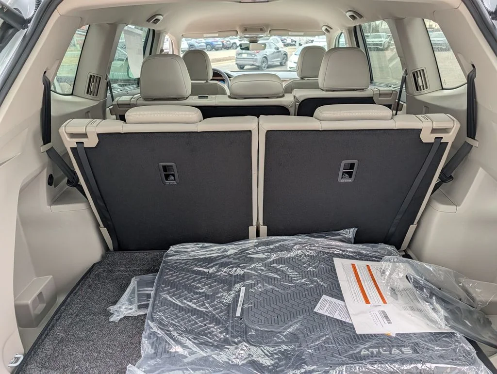 New 2026 White/off-white Volkswagen 2.0T SE w/Technology image 15