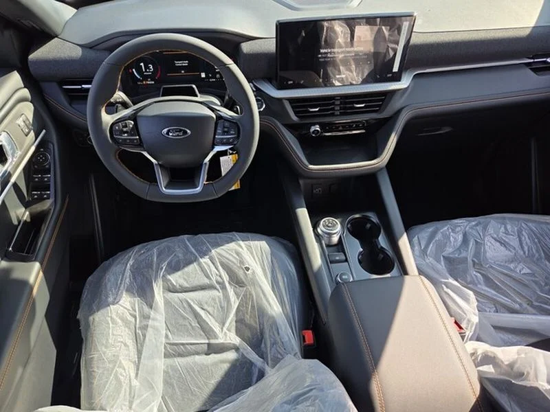 New 2026 Space White Metallic Ford Tremor® image 8
