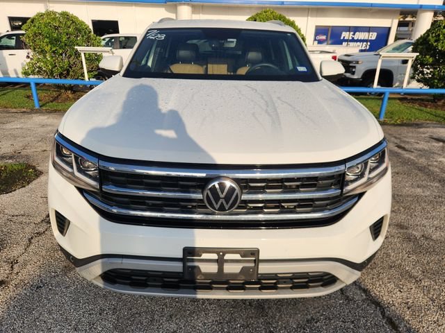 Used 2022  Volkswagen 3.6L V6 SE w/Technology image 2