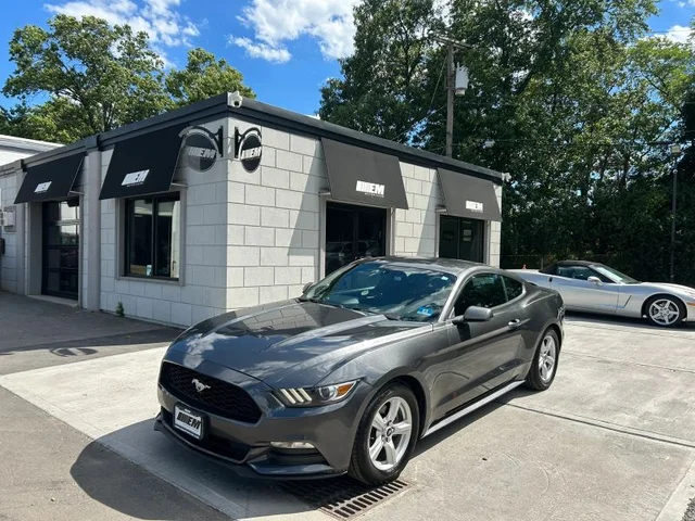 2017 Ford Mustang V6 Coupe 2D