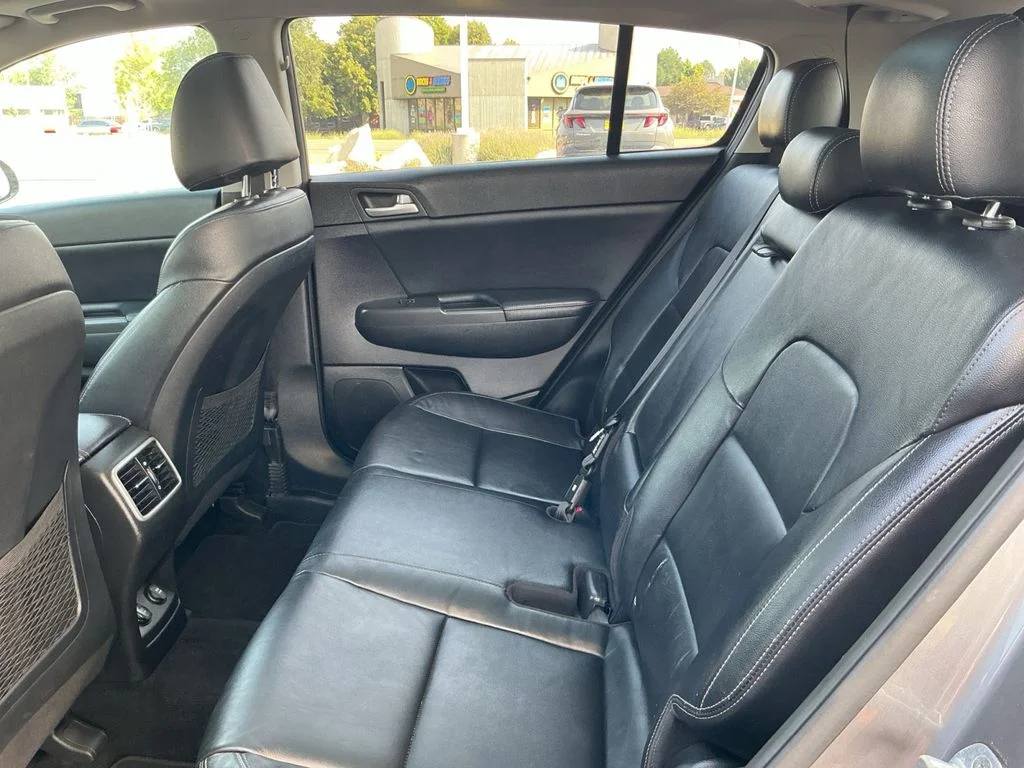 Used 2017 Silver Kia EX image 22