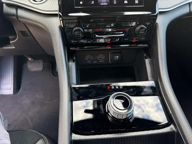 New 2025 Red Jeep Altitude X image 17