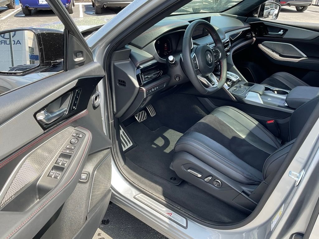 Used 2023  Acura A-Spec image 10