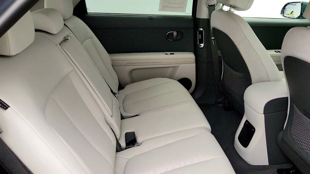 Used 2026 Digital Teal Hyundai Limited RWD image 22