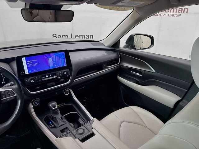 Used 2024 Black Toyota XLE image 23