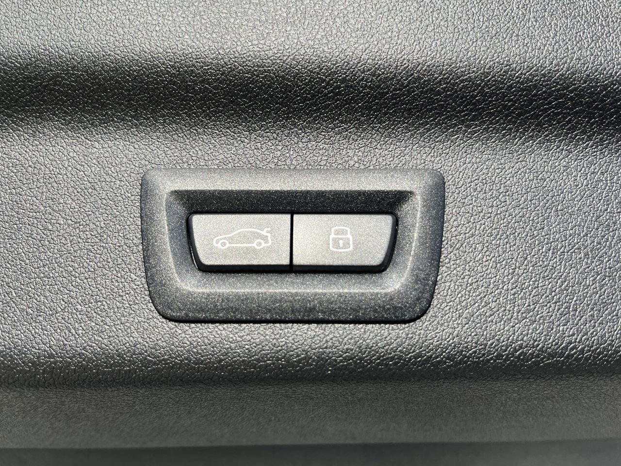 2026 BMW X1 28i - Photo 35