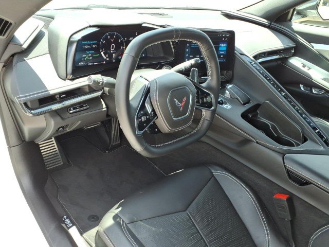 2025 Chevrolet Corvette 2LT - Photo 15