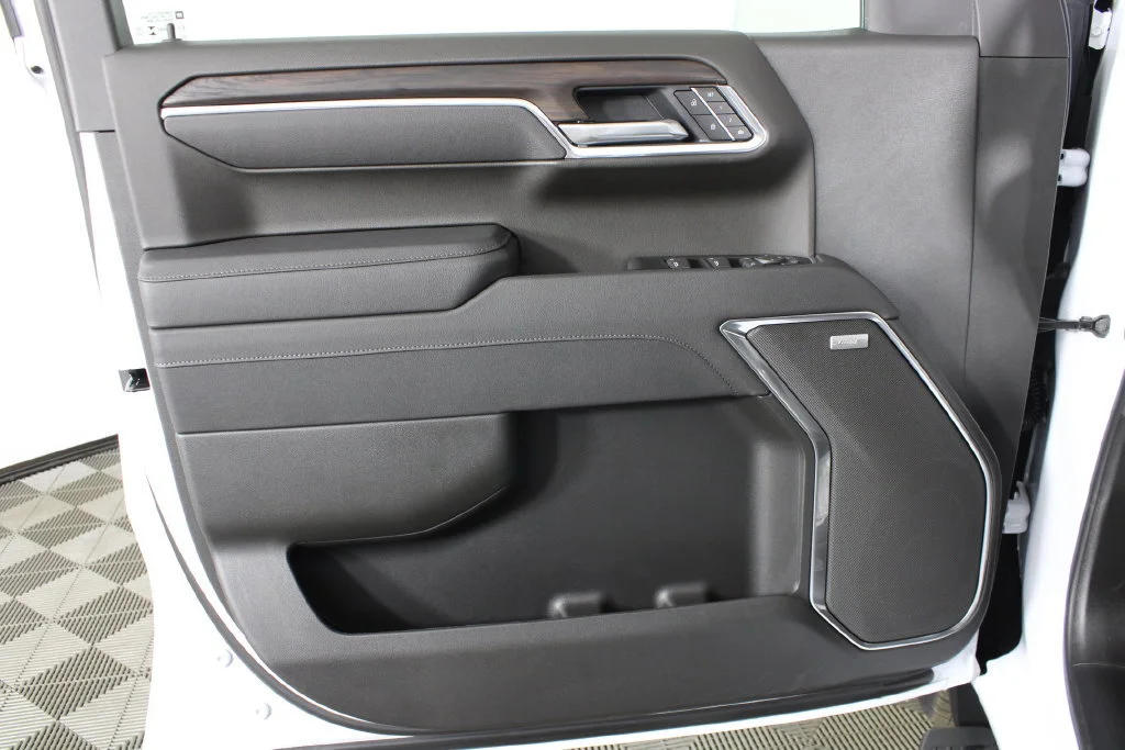 2026 GMC Sierra 1500 SLT - Photo 10