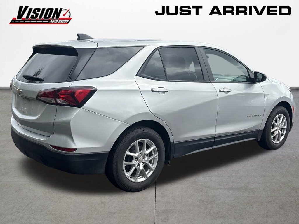 Used 2022 Silver Chevrolet LS image 5