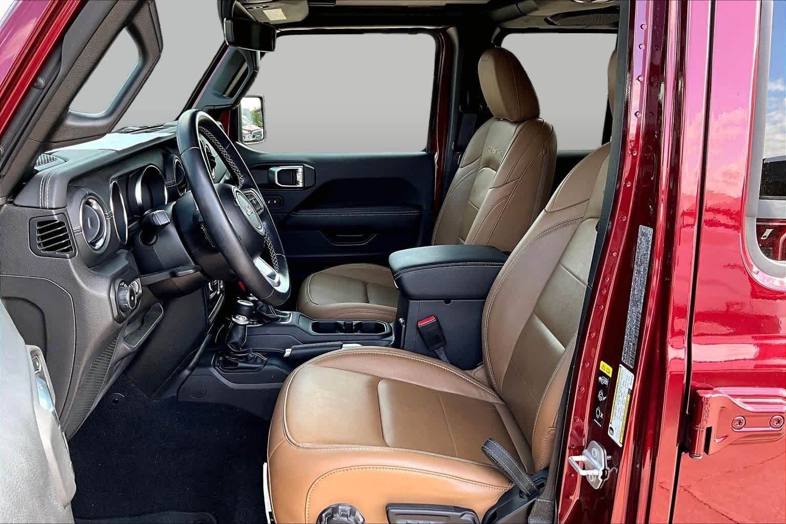 Used 2021 Snazzberry Pearlcoat Jeep Unlimited Sahara image 8