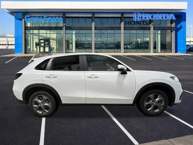 New 2027 Platinum White Pearl Honda LX image 7