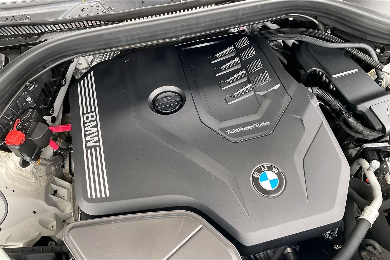 Used 2022 Mineral White Metallic BMW xDrive30i image 30