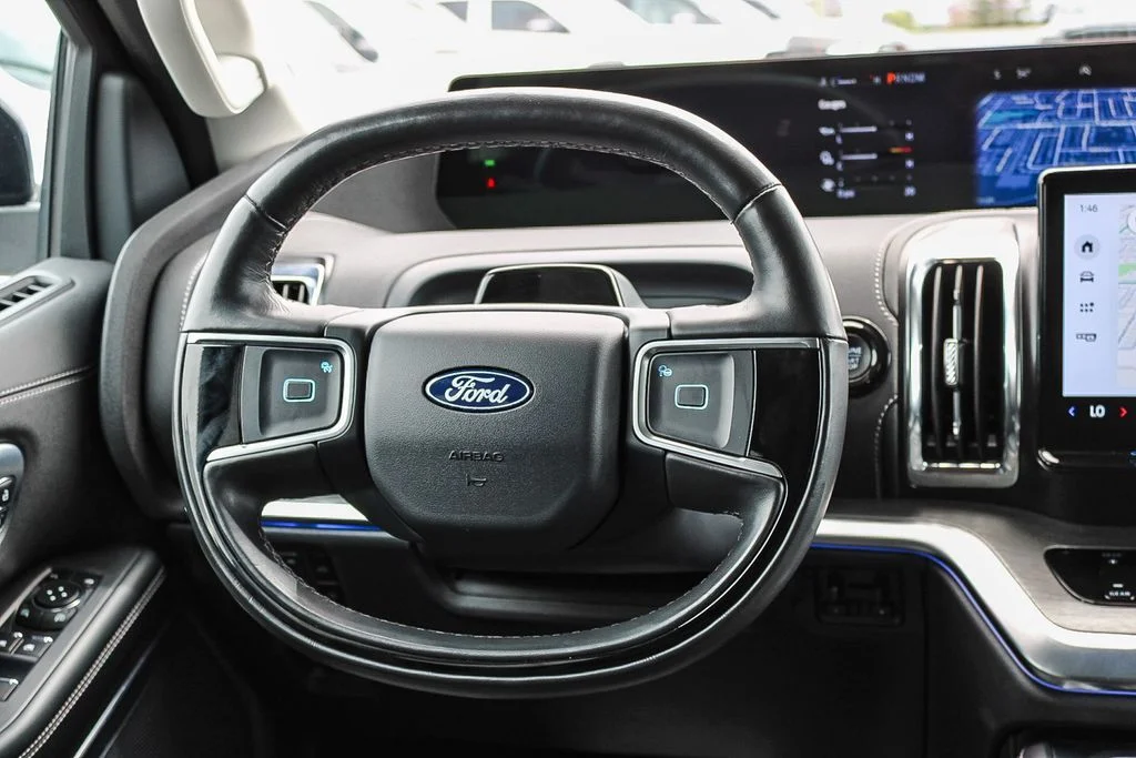 Used 2025 Black Ford Platinum image 16