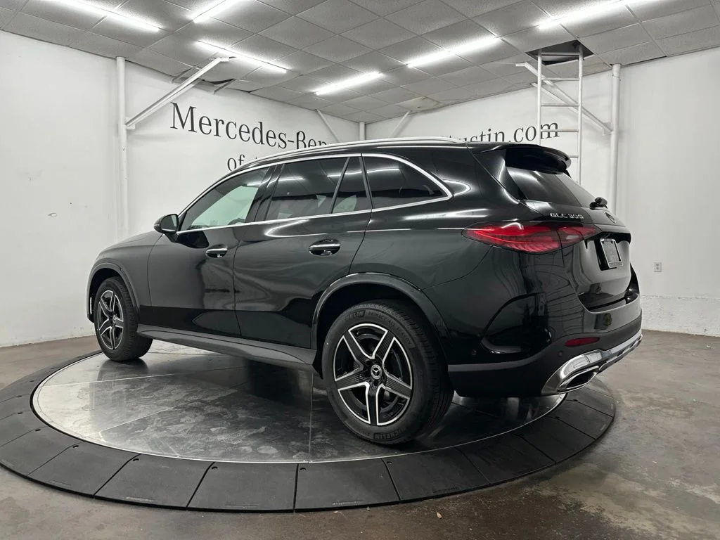 New 2026 Black Mercedes-Benz GLC 300 image 5