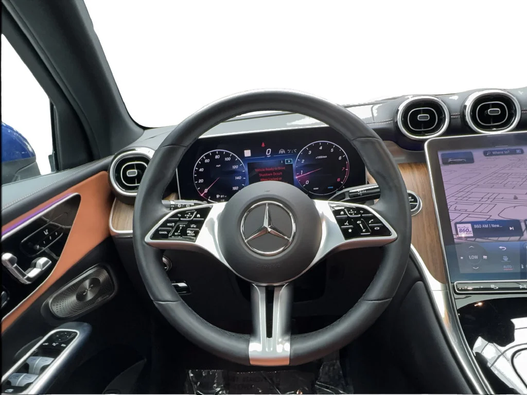 Used 2023 Blue Mercedes-Benz GLC 300 image 37