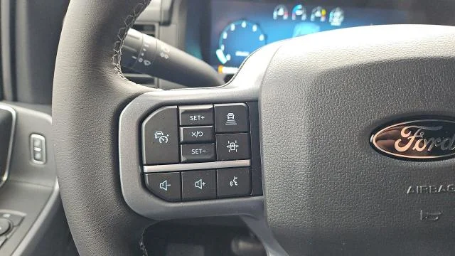 New 2026 Oxford White Ford XLT 4WD image 27