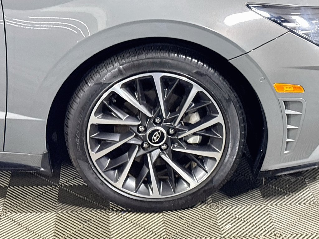 Used 2022 Gray Hyundai Limited image 24